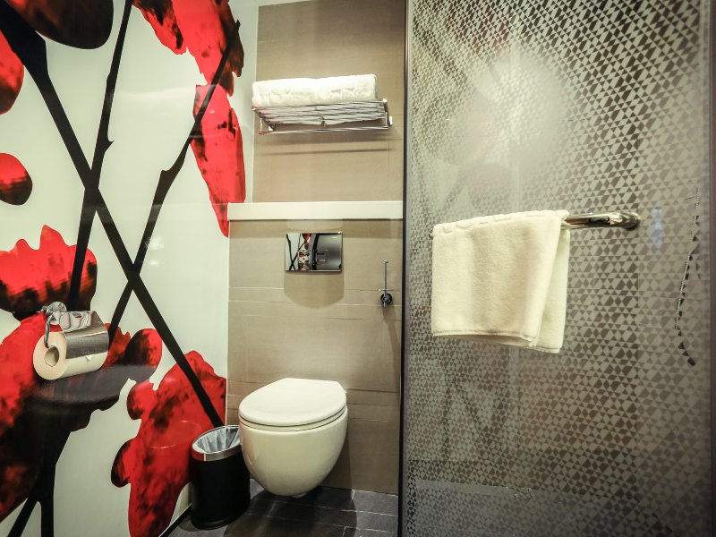 hotelPic