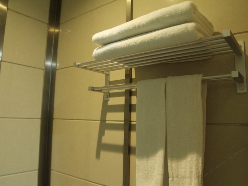 hotelPic