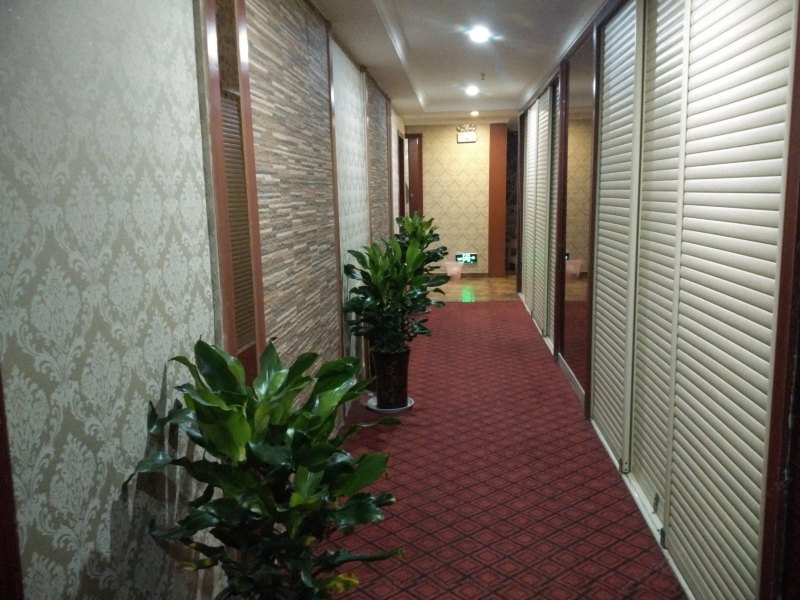 hotelPic