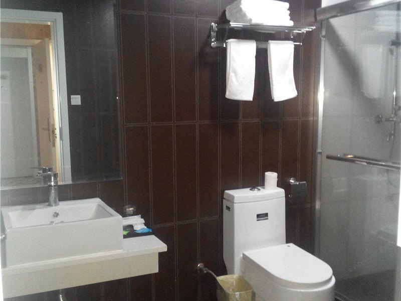 hotelPic