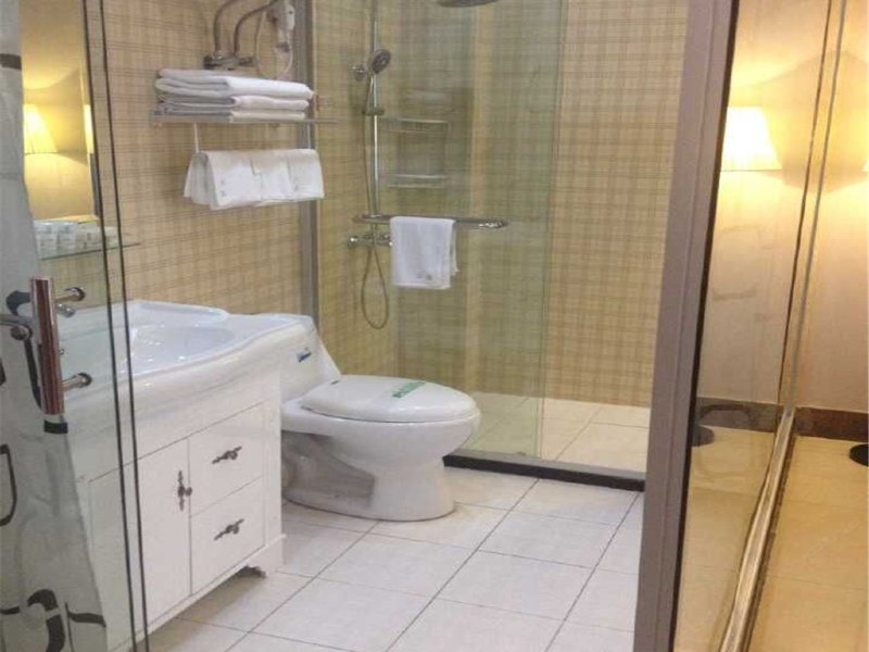 hotelPic