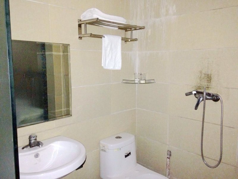 hotelPic