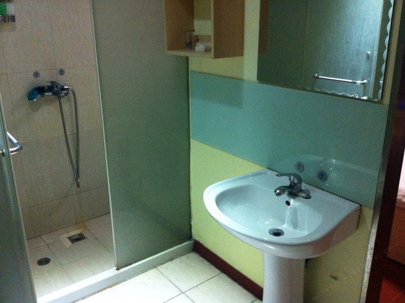 hotelPic