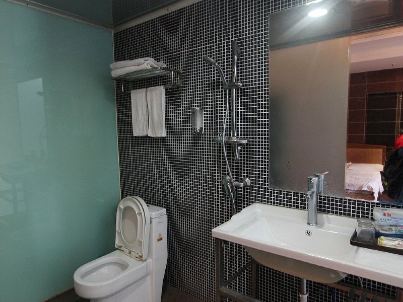hotelPic