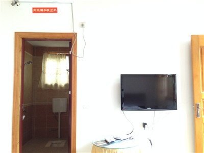 hotelPic