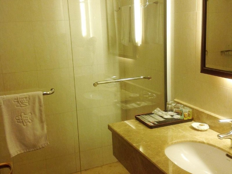 hotelPic