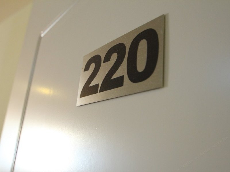 hotelPic