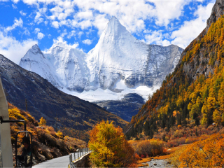 稻城亚丁旅游苏梅岛_稻城亚丁旅游团价格多少_深圳去稻城亚丁旅游费用