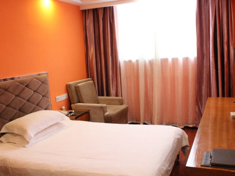 hotelPic