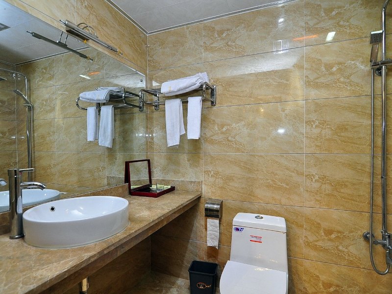 hotelPic