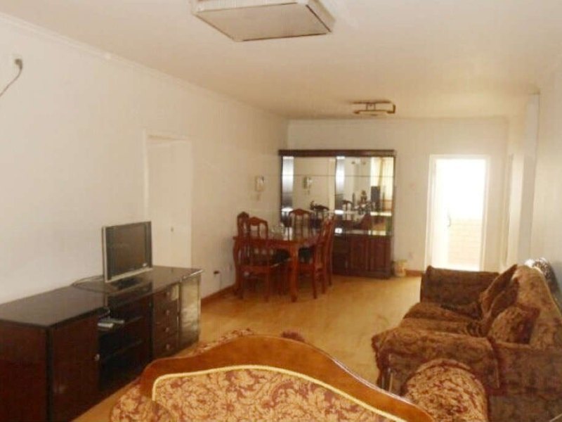 hotelPic