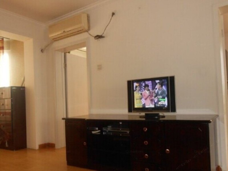 hotelPic