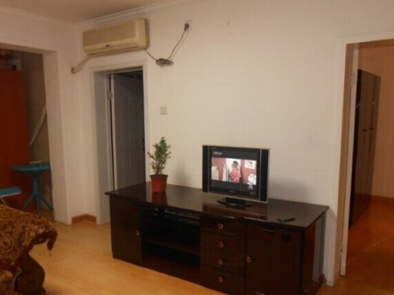 hotelPic