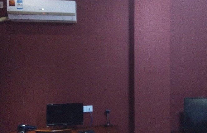 hotelPic