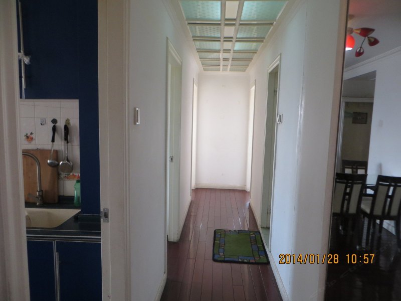 hotelPic