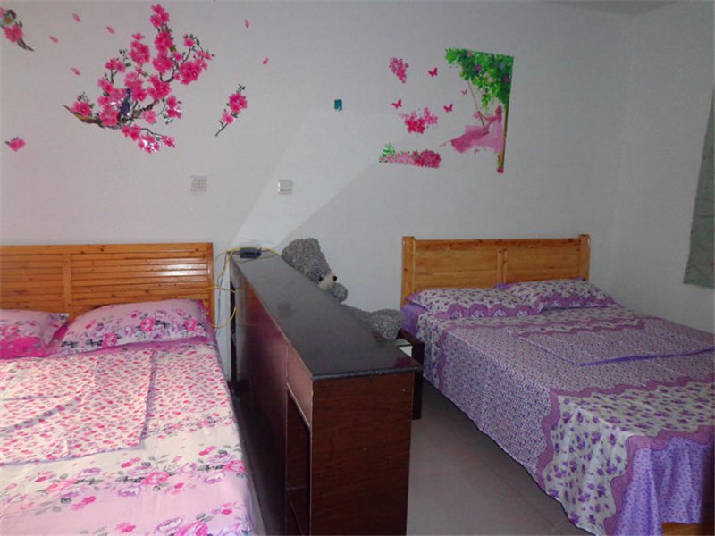 hotelPic