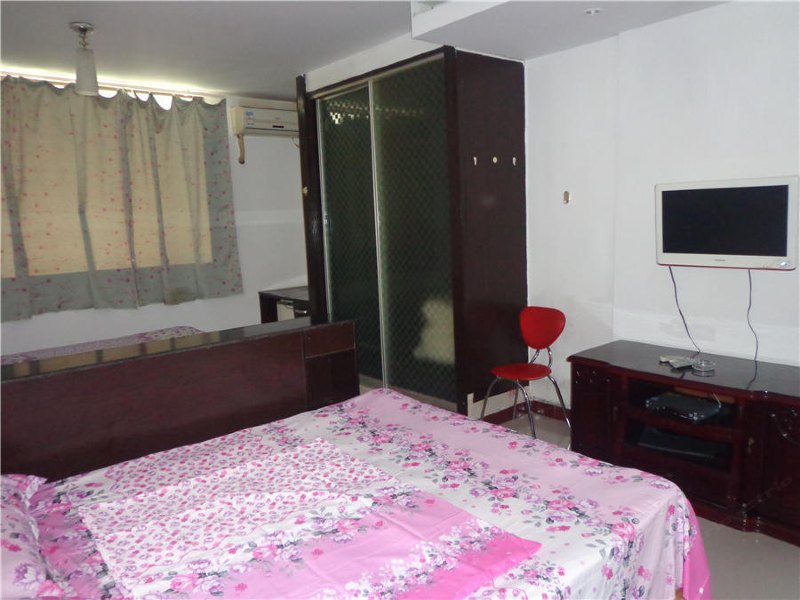 hotelPic