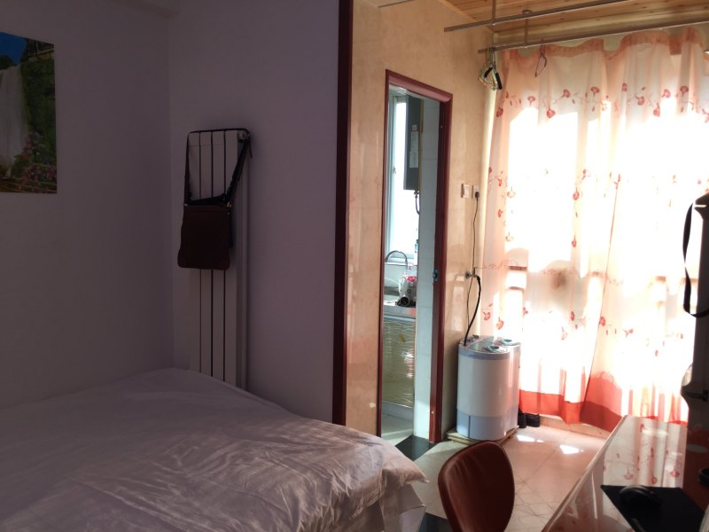 hotelPic