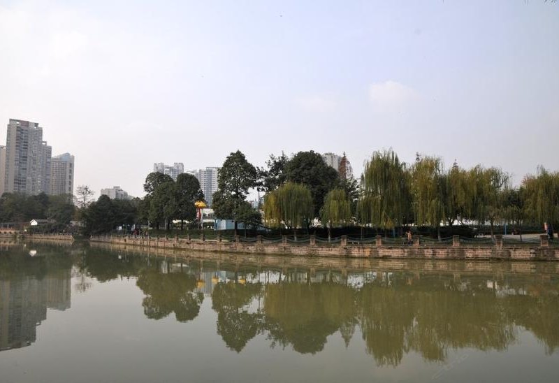 成都八月旅舍