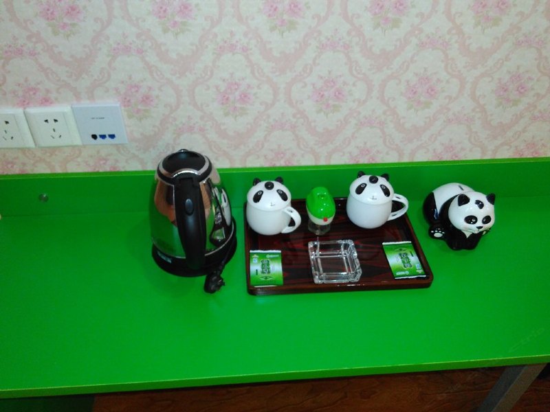 hotelPic