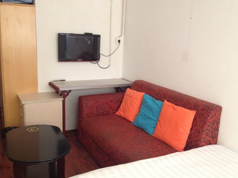 hotelPic