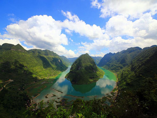  大化红水河-七百弄2日游>百里画廊 马山小都百 玉林起止