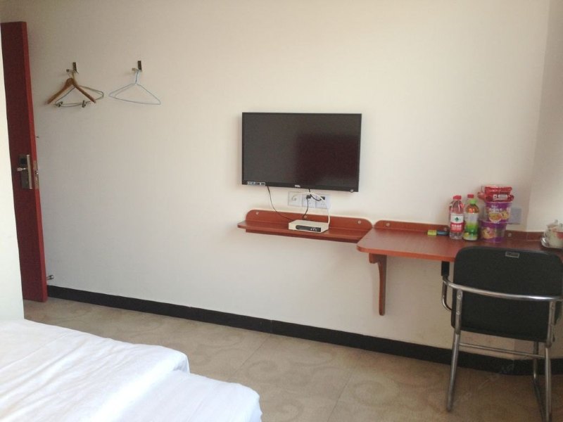 hotelPic