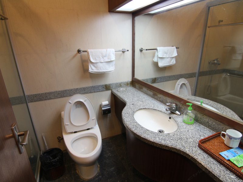 hotelPic