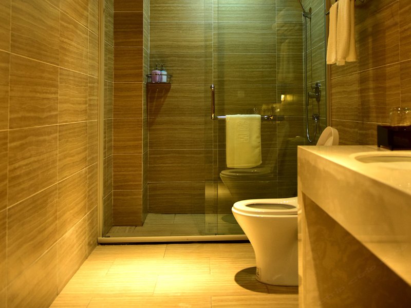 hotelPic