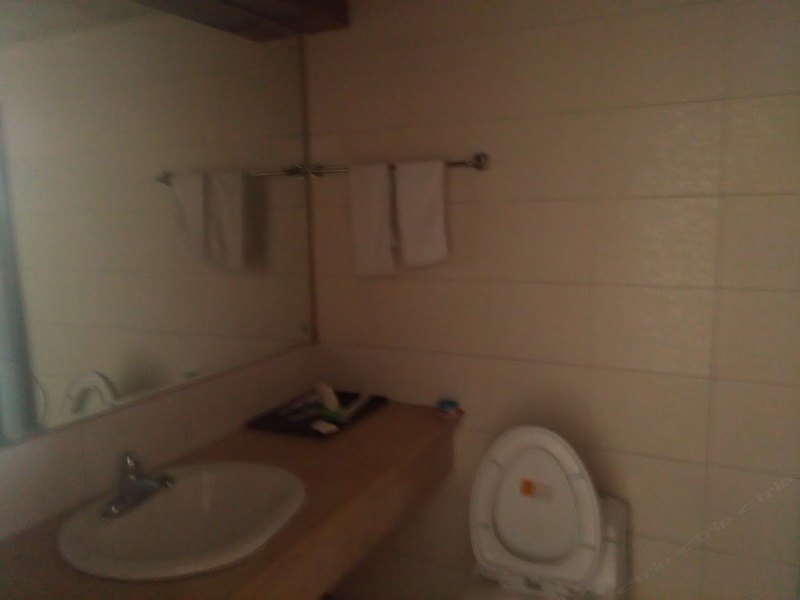 hotelPic