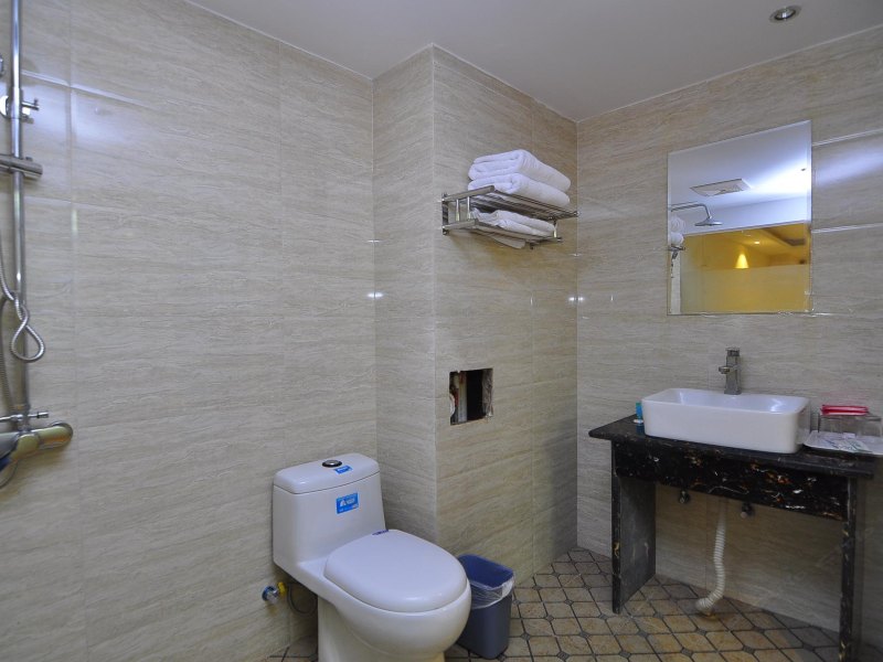 hotelPic