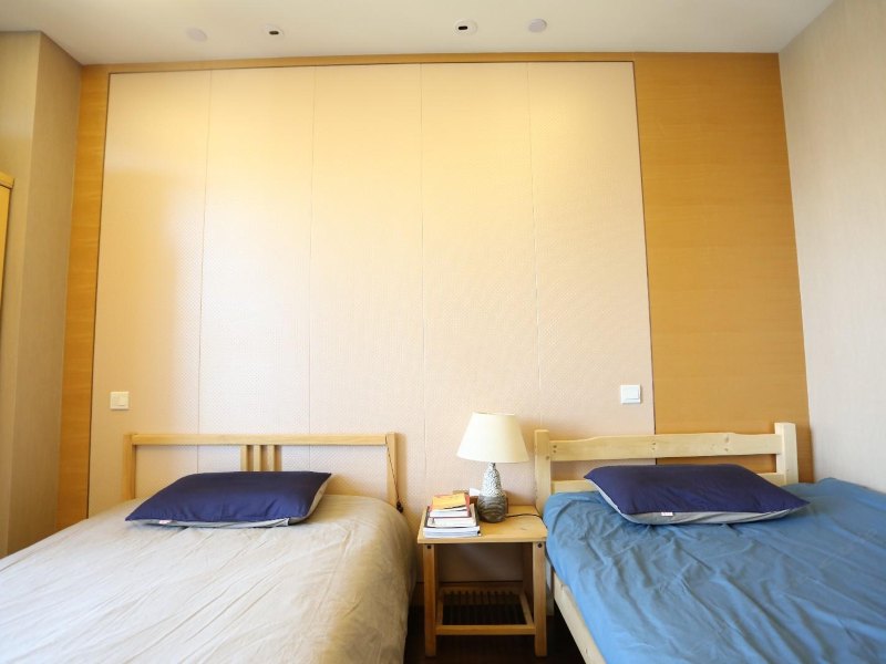 hotelPic