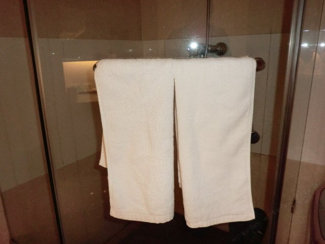 hotelPic