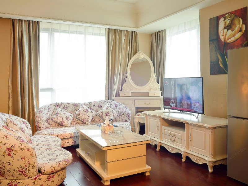 hotelPic