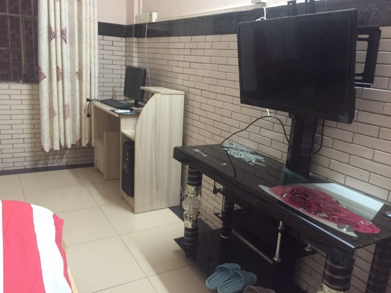 hotelPic