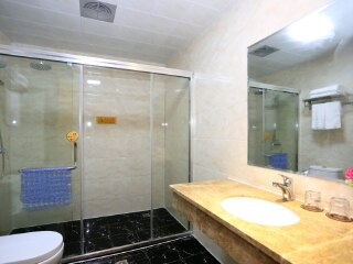 張家界玻璃棧道旅行團旅游報價_暑假張家界玻璃棧道游價格_深圳到張家界玻璃棧道旅游報價