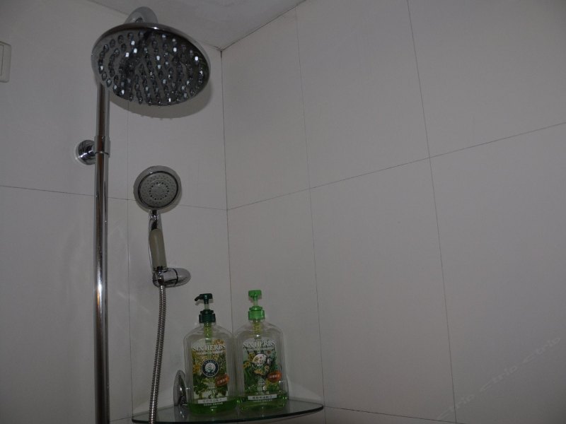 hotelPic