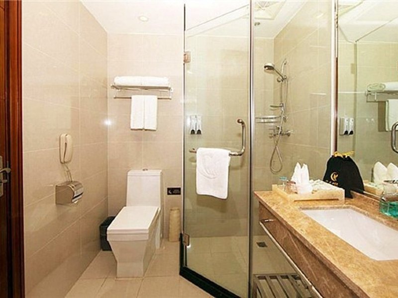 hotelPic
