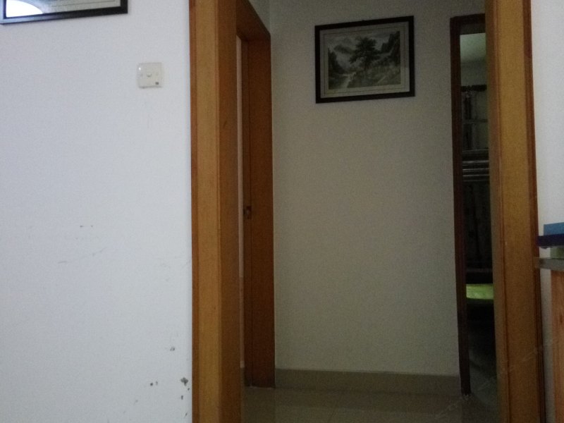 hotelPic