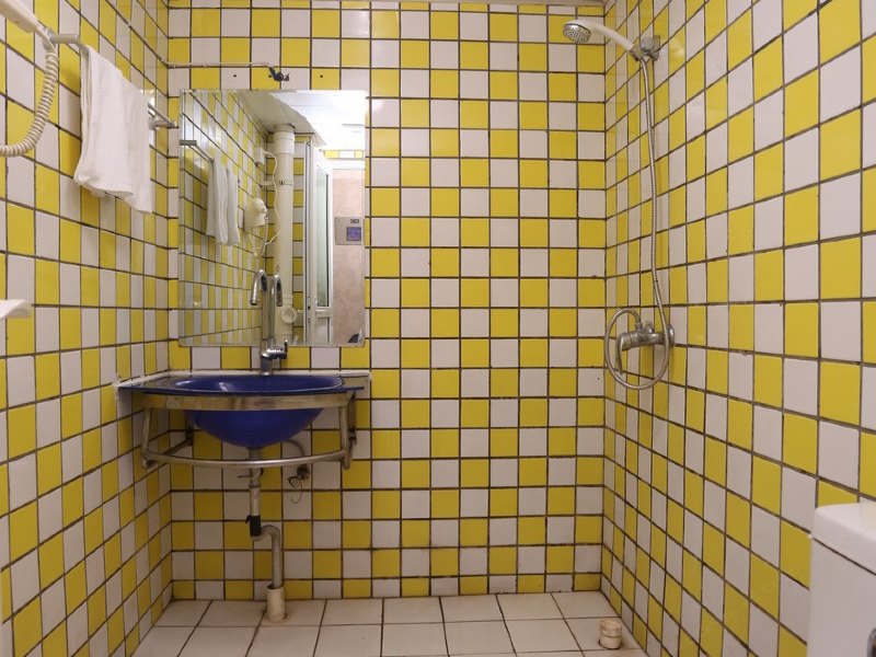 hotelPic