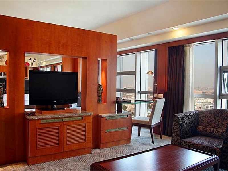 hotelPic