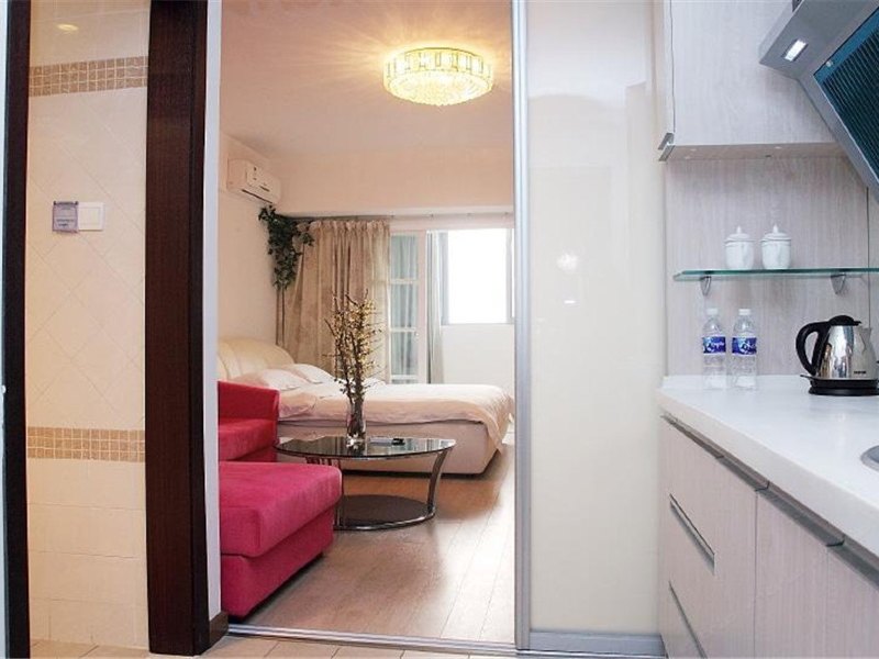 hotelPic