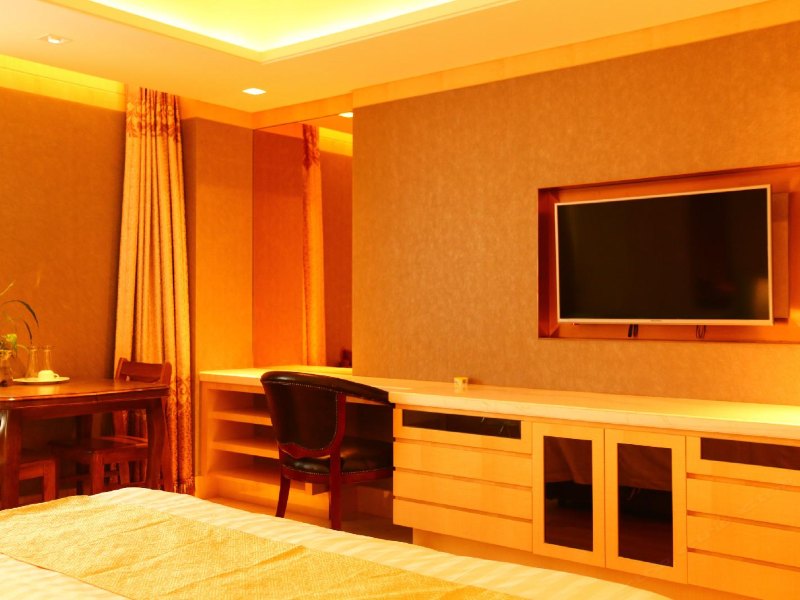 hotelPic