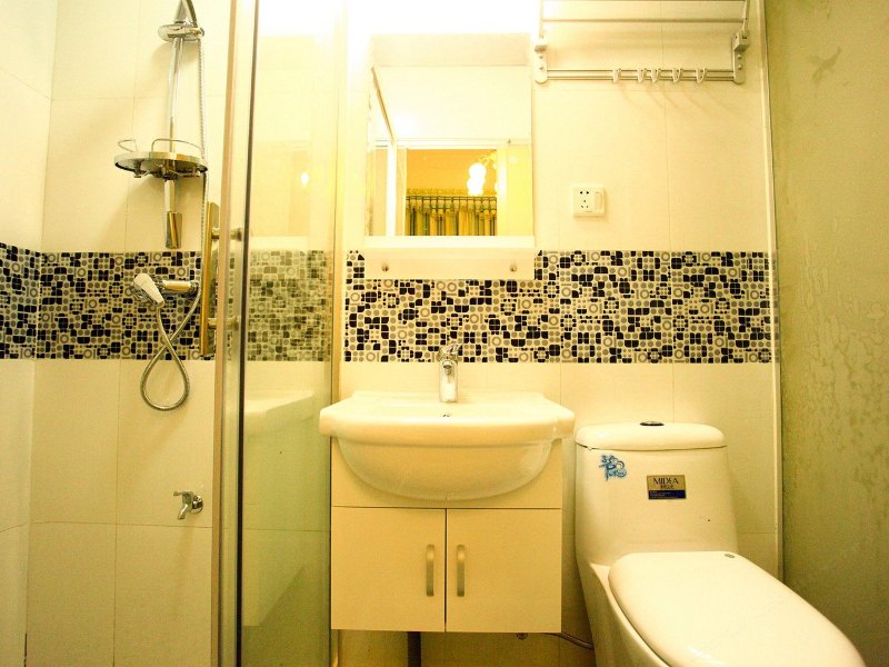 hotelPic