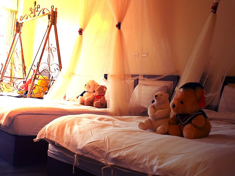 hotelPic
