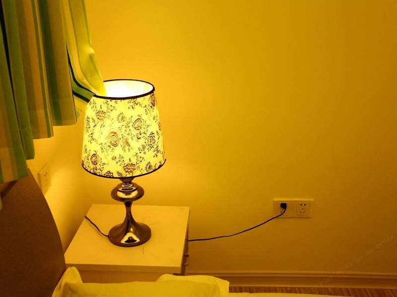 hotelPic
