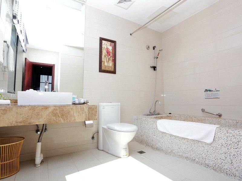 hotelPic