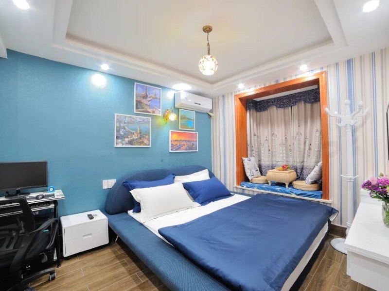 hotelPic