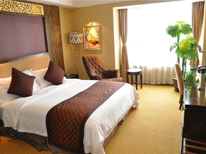 hotelPic