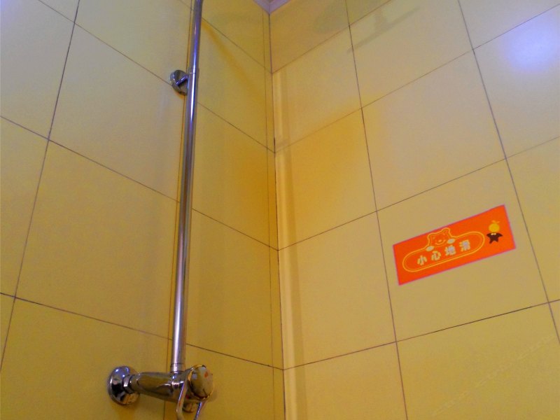 hotelPic